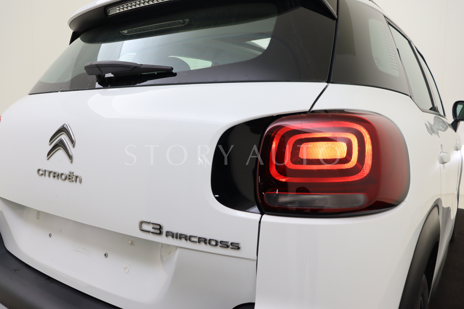 vf72rhnv1p4176743-25